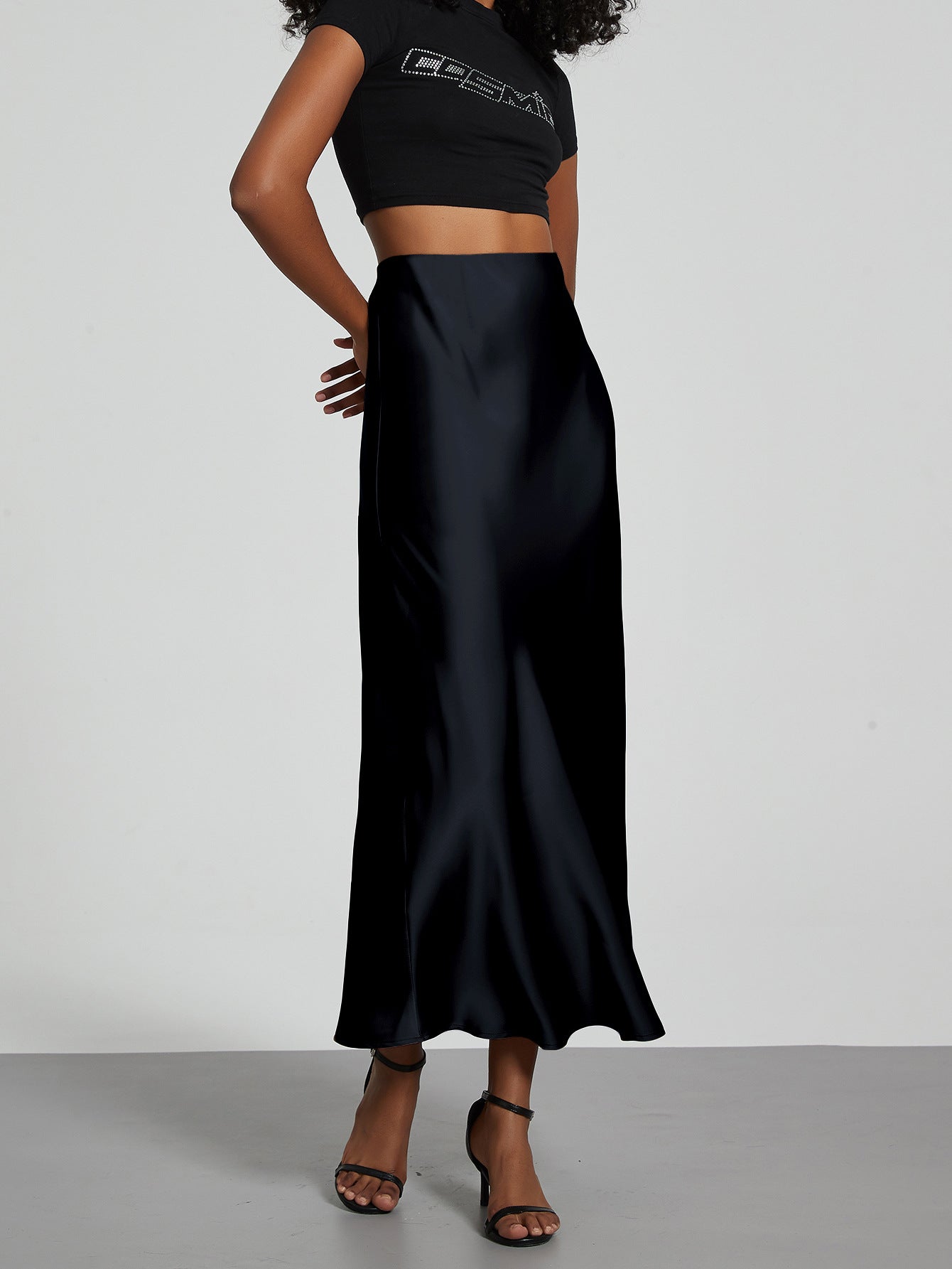 Falda Midi de Satén Elegante | Corte Sirena Estilizador | 40 Colores | Tallas XS-L
