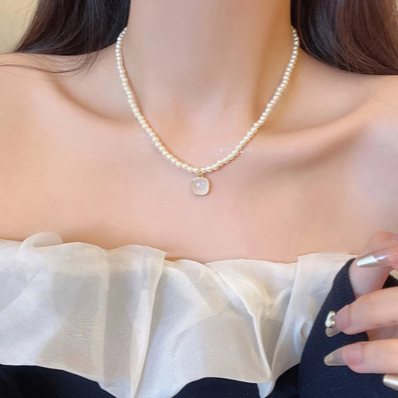 Collar de Perlas de Agua Dulce | Estilo Coreano Vintage | Cadena Clavícula con Colgante de Circón