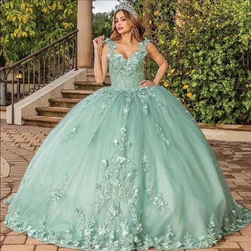 Vestido de Quinceañera y Fiesta 2025 – Ball Gown Floral con Tul, Escote en V y Tirantes Finos, Largo hasta el Suelo